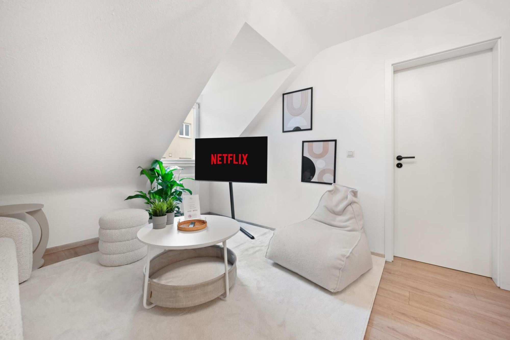 Malu Rooms - Im Stadtzentrum, Smarttv, Netflix, 24H Checkin Ludwigsburg Eksteriør bilde