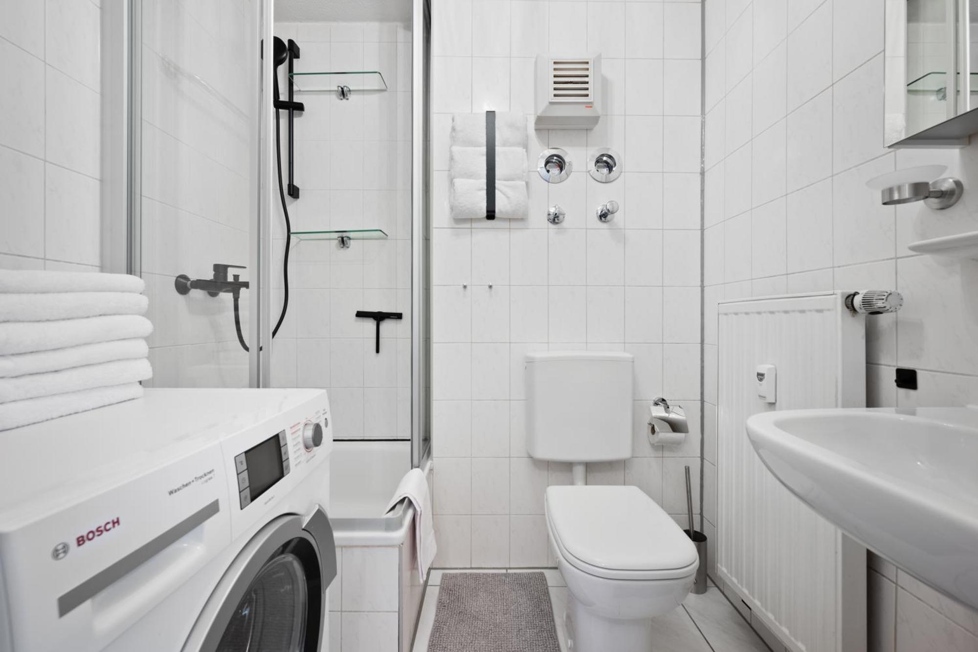 Malu Rooms - Im Stadtzentrum, Smarttv, Netflix, 24H Checkin Ludwigsburg Eksteriør bilde